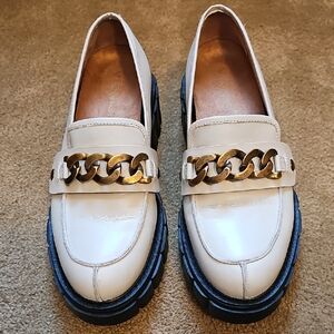 Vionic Cream Loafers with Gold Chain Accent